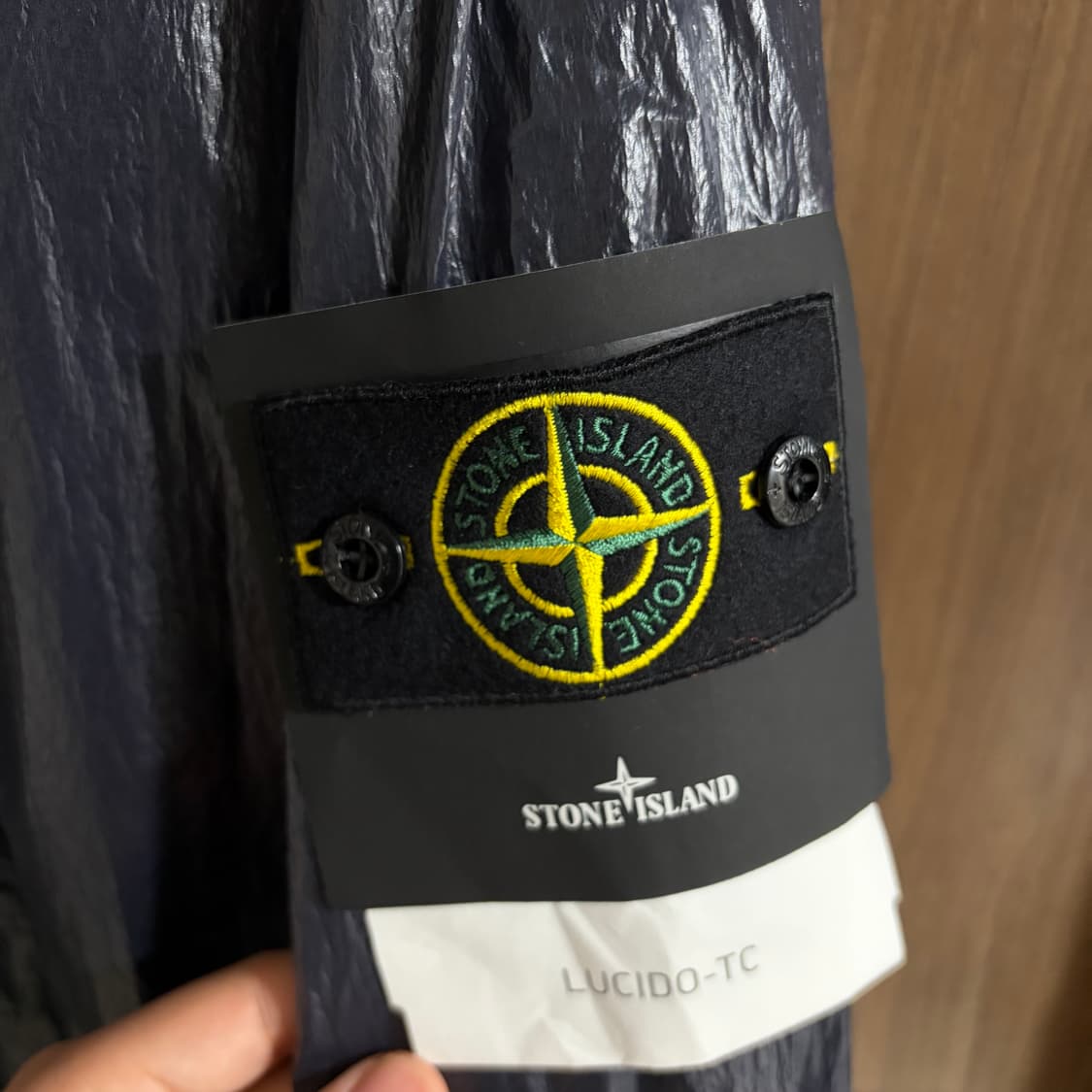 새상품(XL)스톤아일랜드 루시도 바람막이 패커블 자켓 네이비 상품이미지4