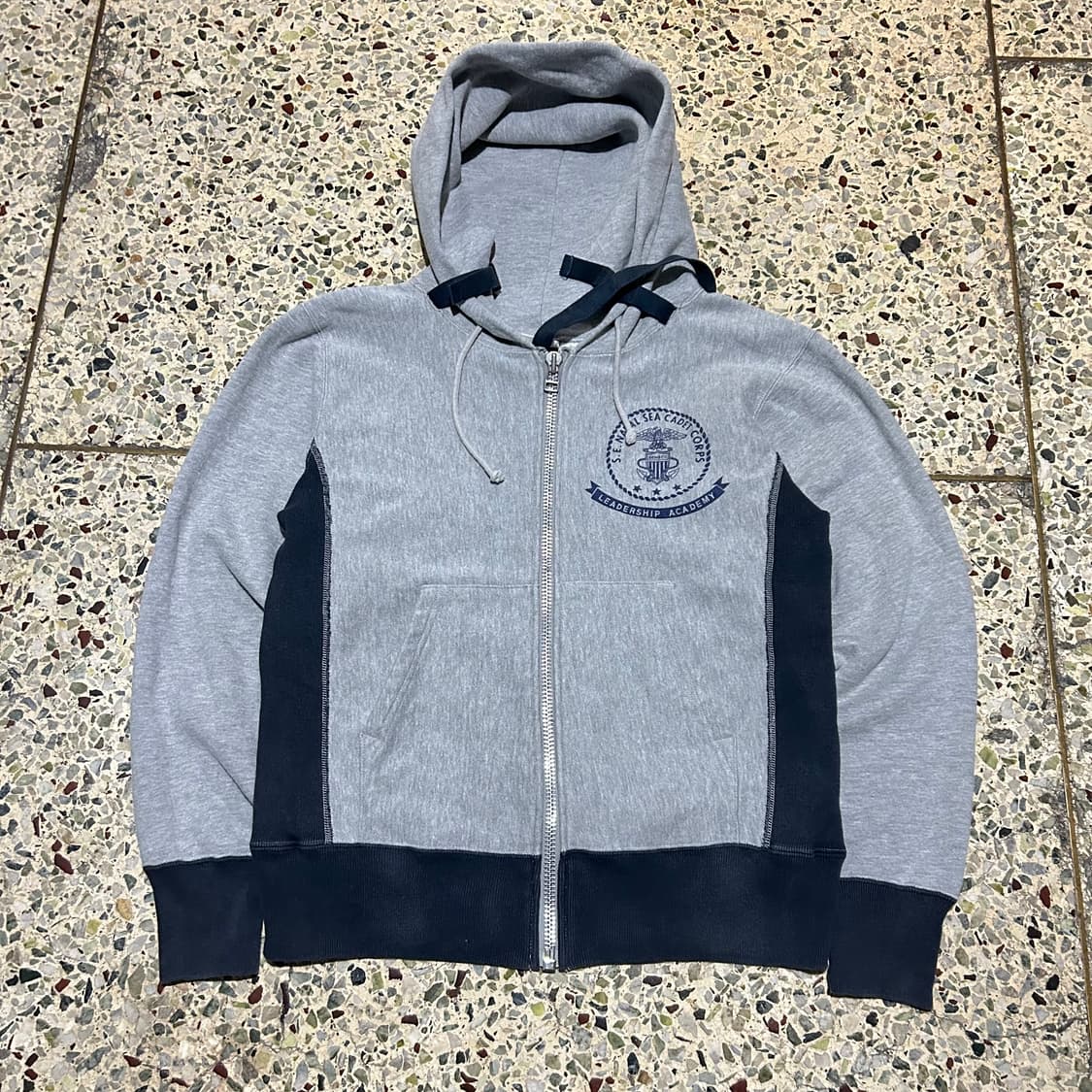 챔피온(CHAMPION) 리버스위브 올드스쿨 프린팅 후드집업 상품이미지1