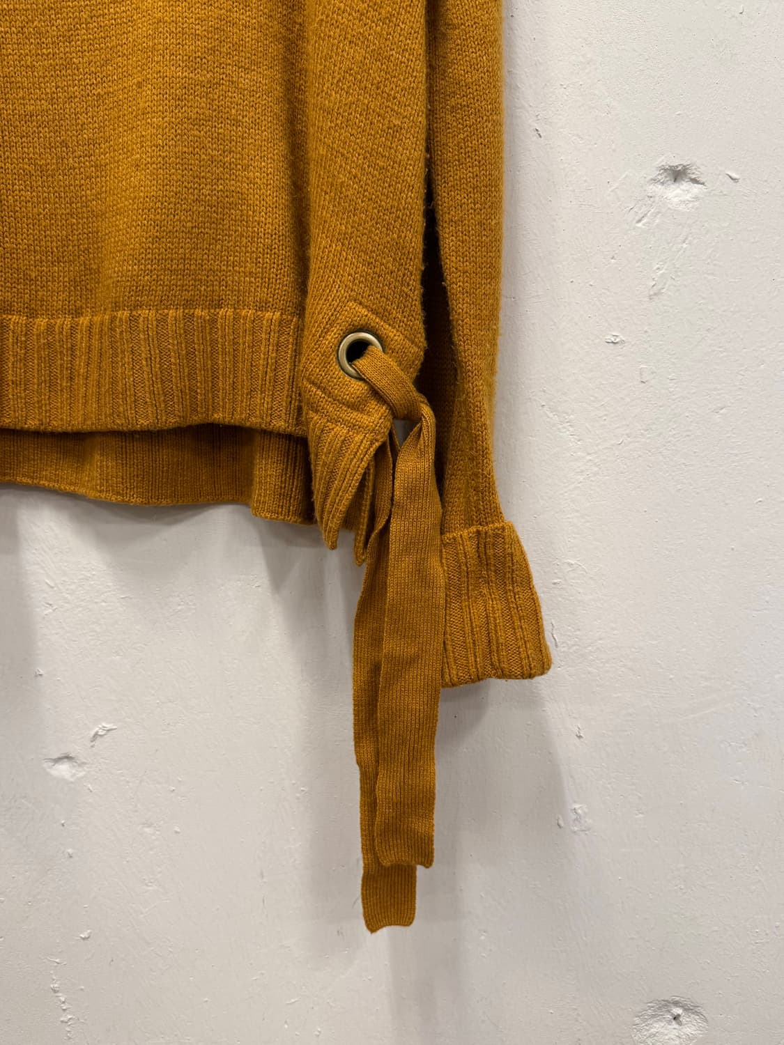 55) BEAMS HEART Side-Tie Knit Sweater 상품이미지3