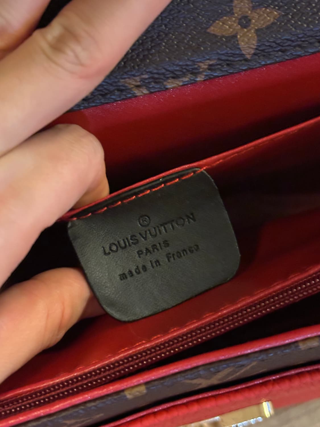 루이비통 모노그램 체인 숄더백 레드 상품이미지4