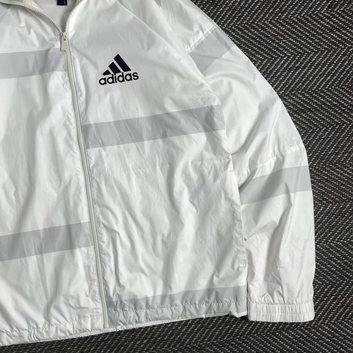 아디다스 디테일 박시핏 나일론 우븐 바람막이o 3300 상품이미지2