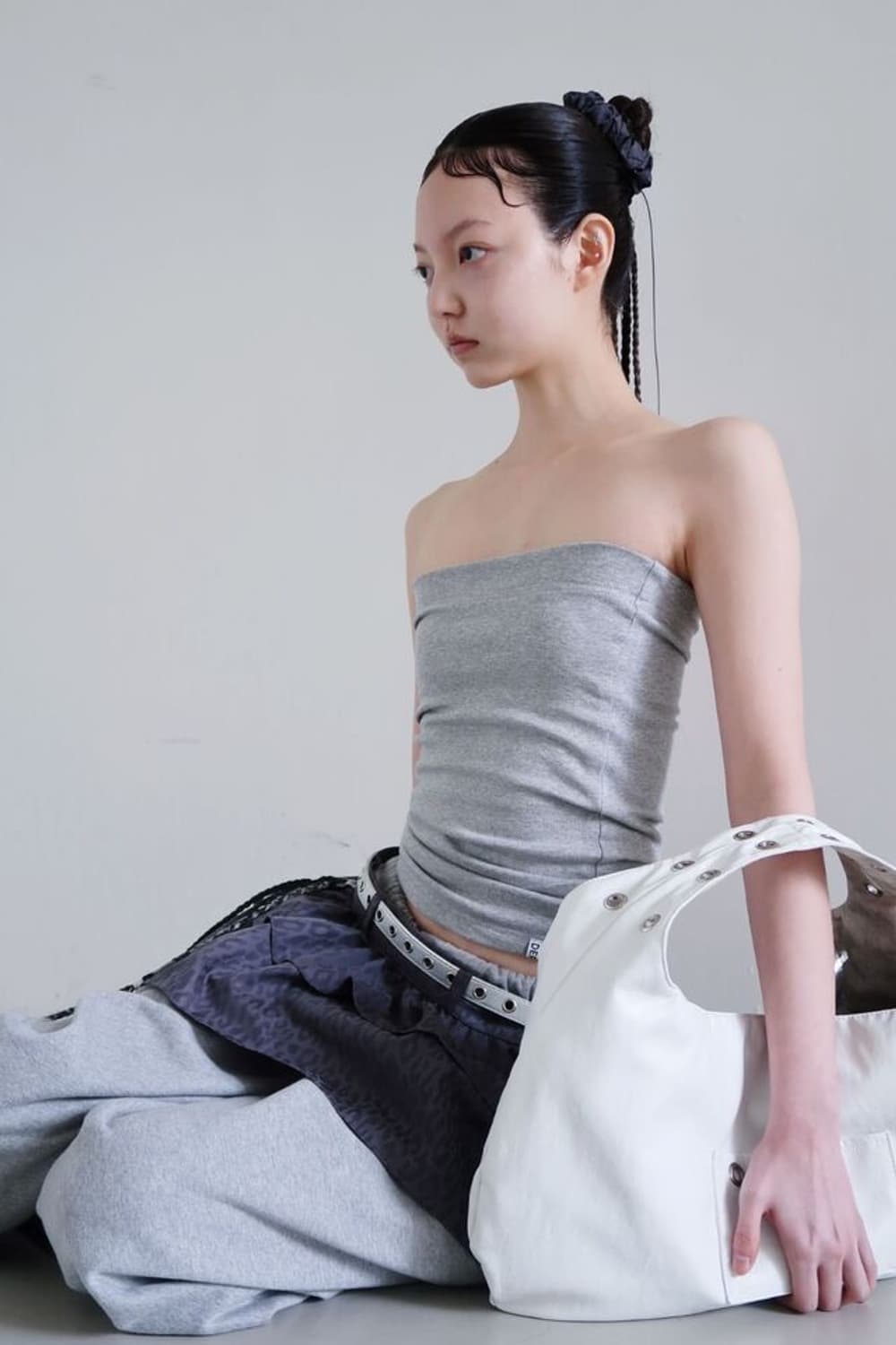 뎁크 아일렛 레더백 상품이미지2