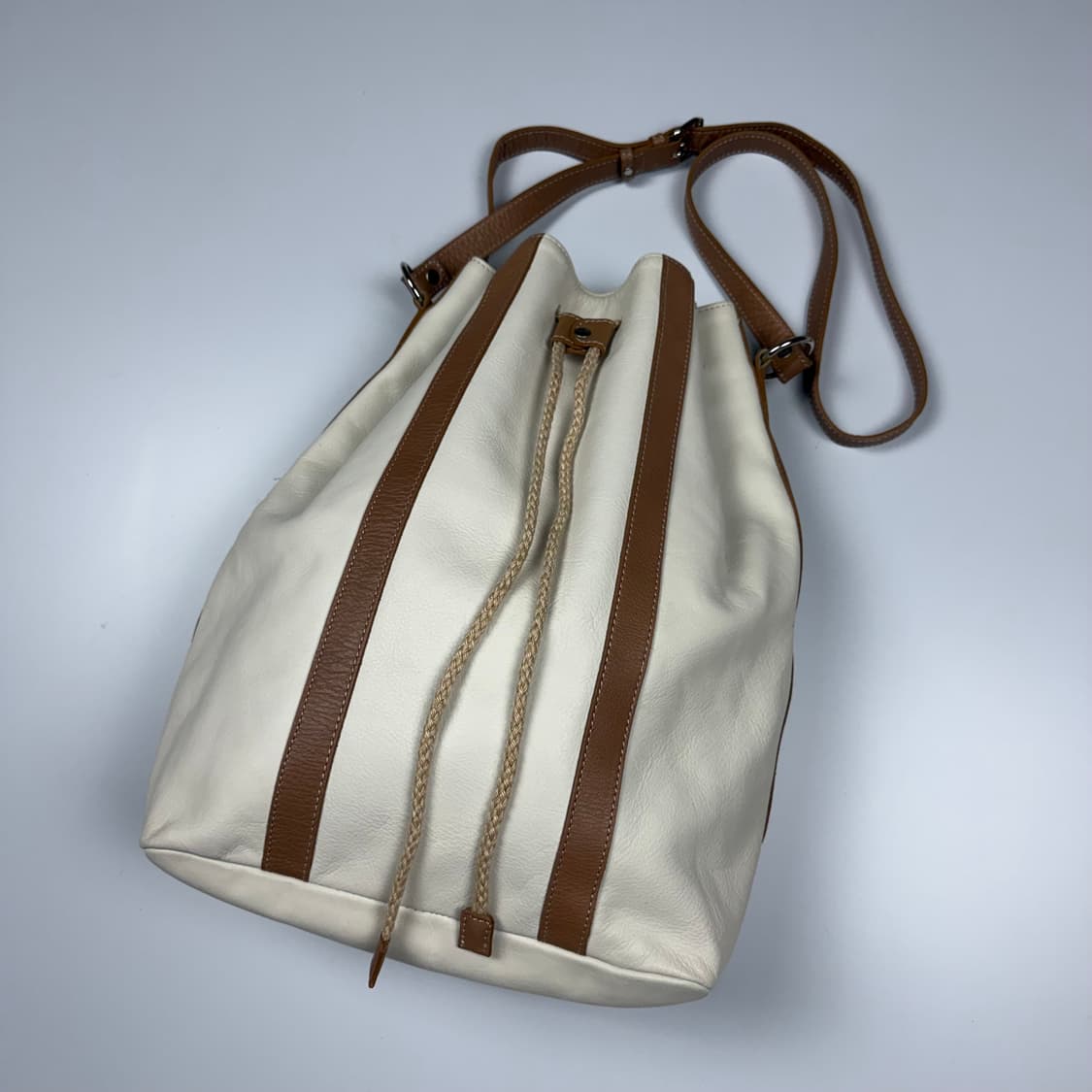 마가렛호웰 버킷백 상품이미지2