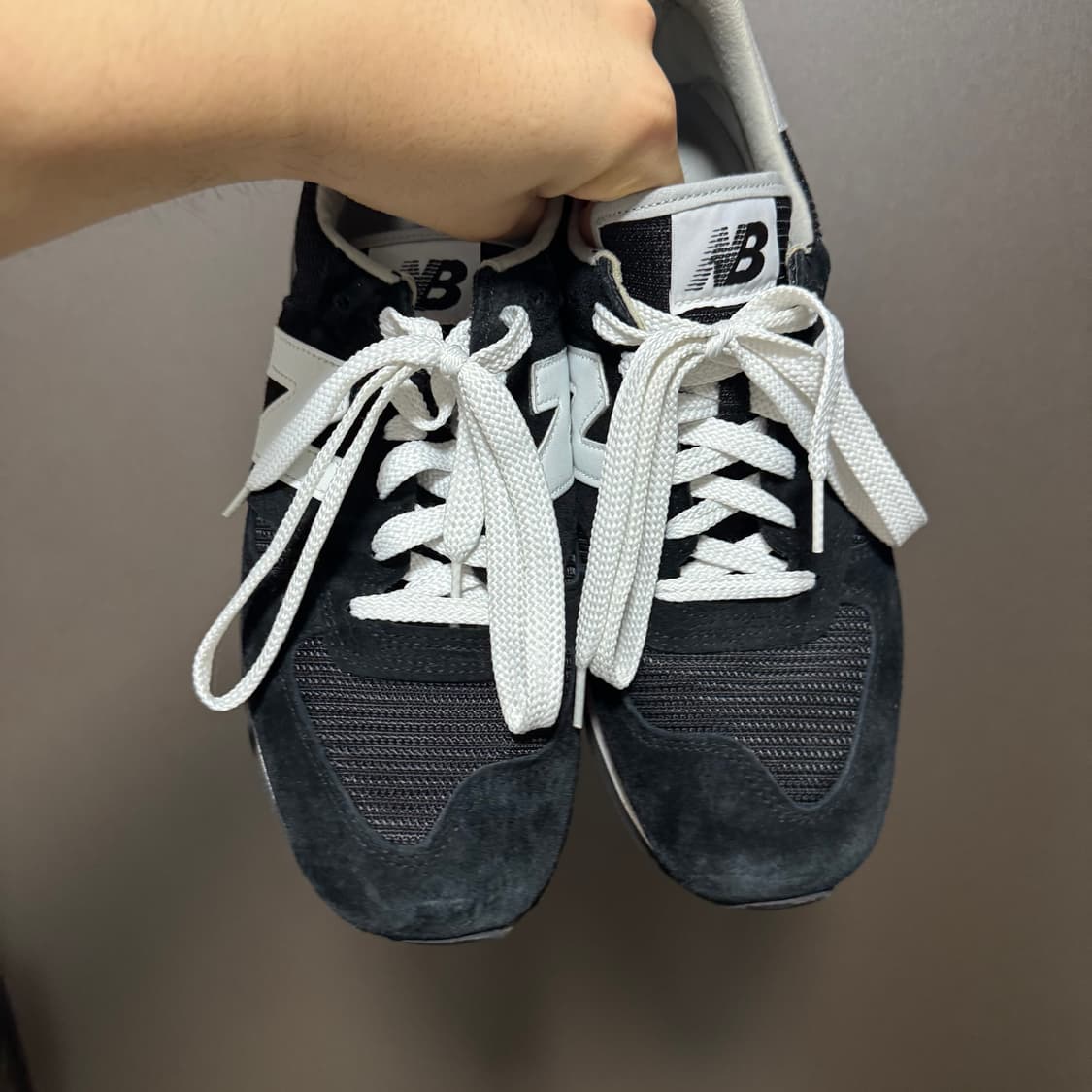 (290) 뉴발란스 990v1 블랙 상품이미지2