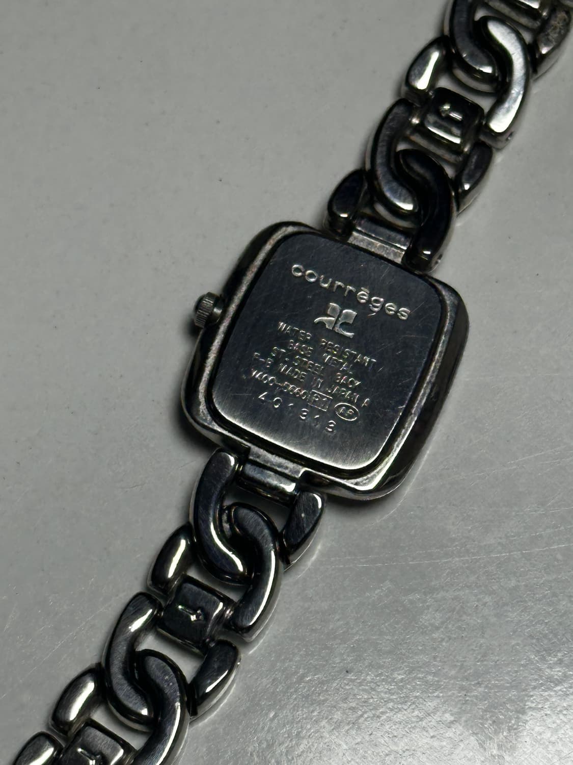 꾸레쥬 시계 상품이미지7