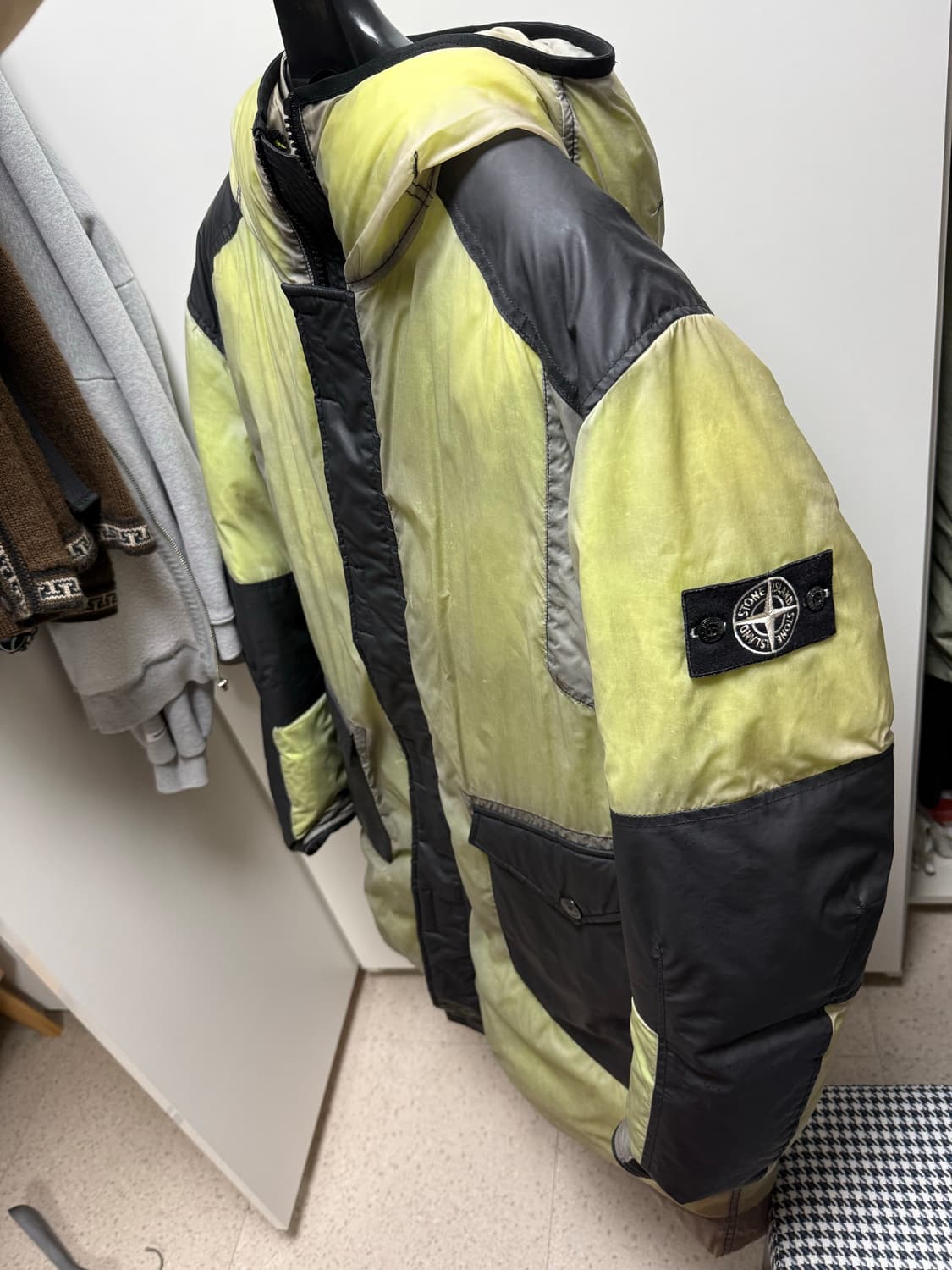 스톤아일랜드 레진 T shell 쉘 아이스자켓 패딩 상품이미지1