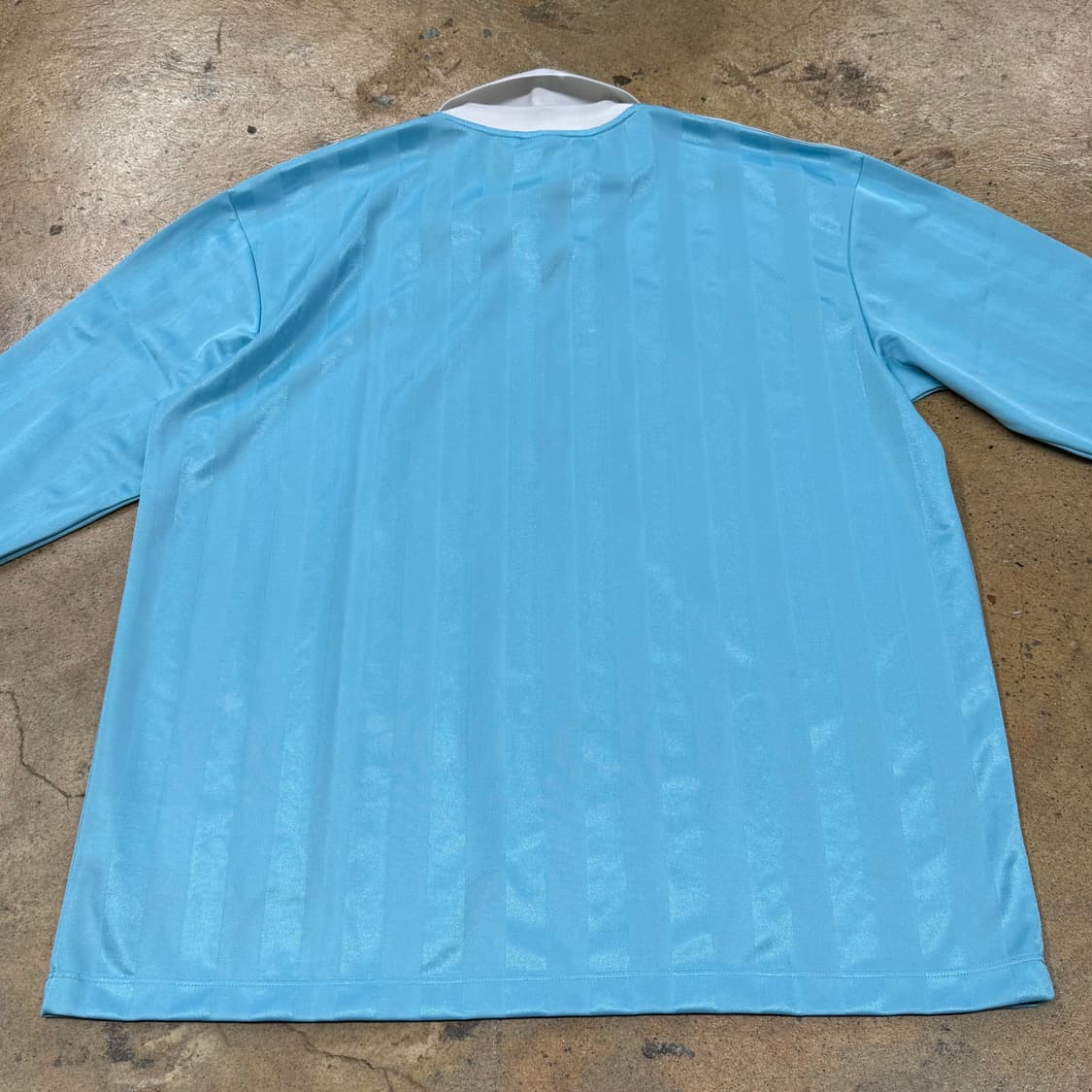 아디다스 하늘 카라 롱슬리브 유니폼  상품이미지4