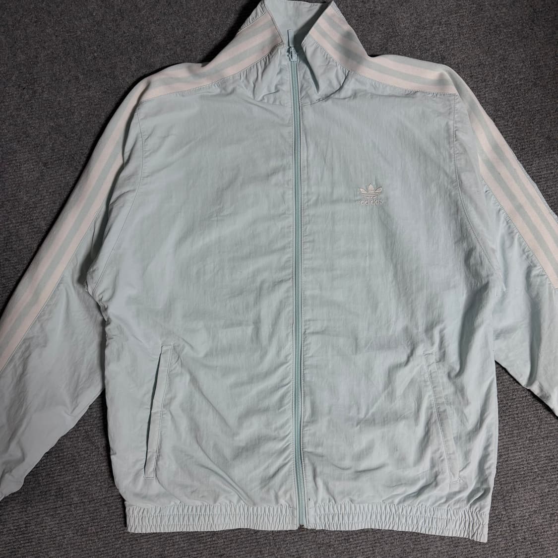 아디다스 하늘색 바람막이 집업 m 상품이미지2