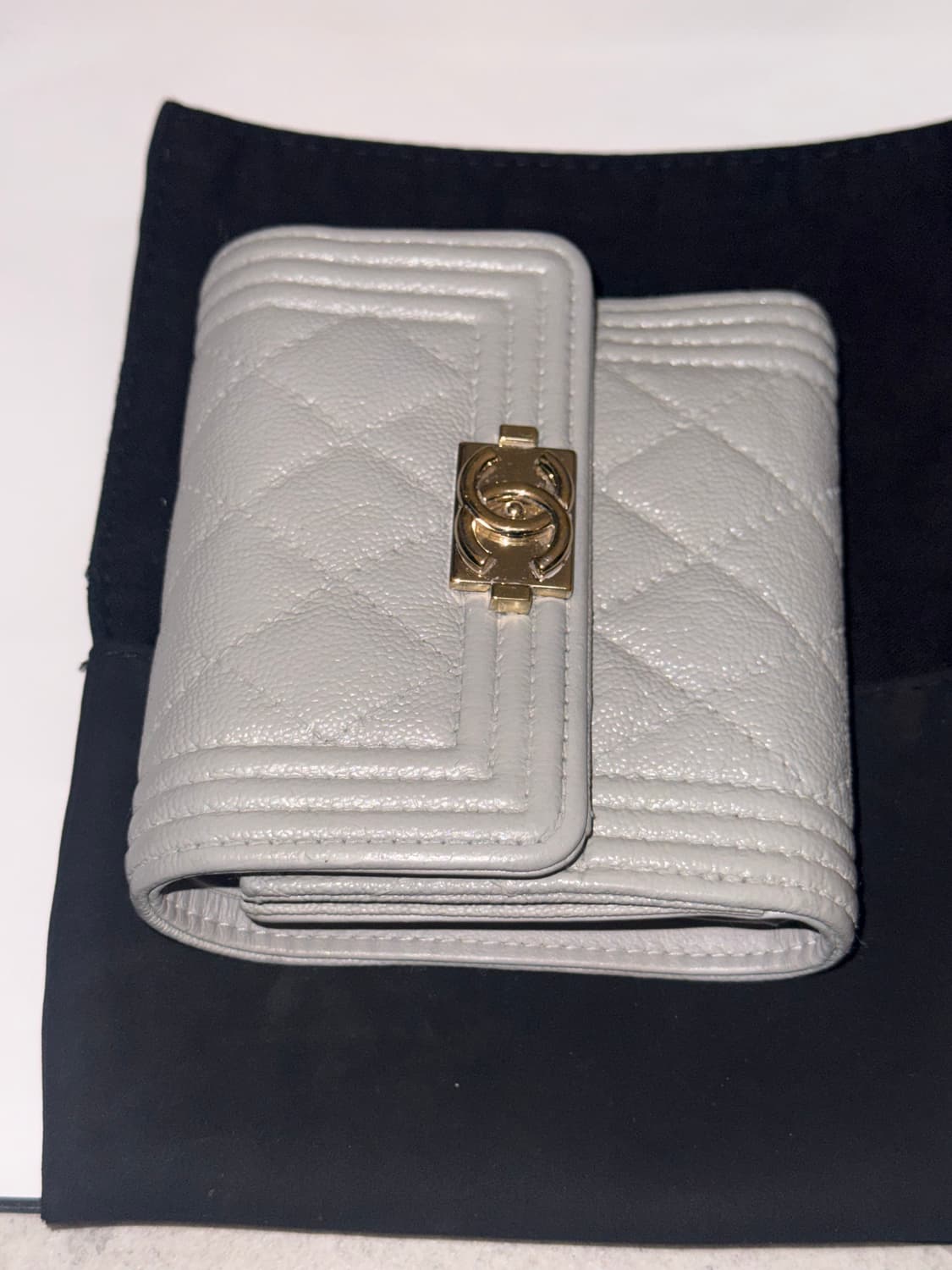 샤넬 보이 반지갑 은장 상품이미지3