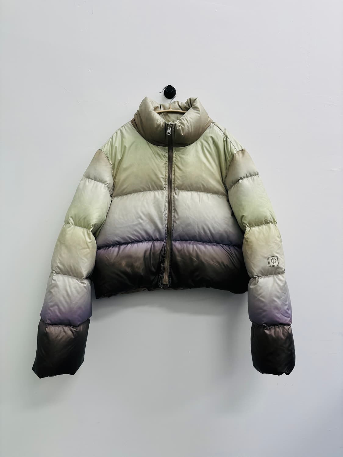 더오픈프로덕트 그라데이션 쇼트 푸퍼 패딩 (제니 패딩) 상품이미지3