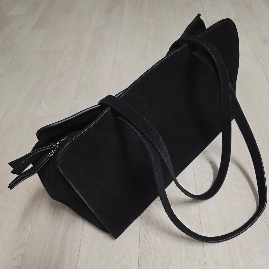 [OS] COS 마레 볼링 백 블랙 상품이미지5