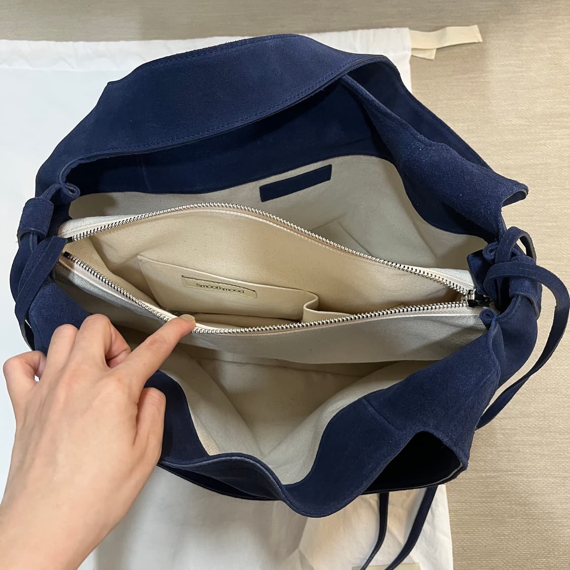 스무드무드 로마백 네이비 스웨이드 상품이미지8