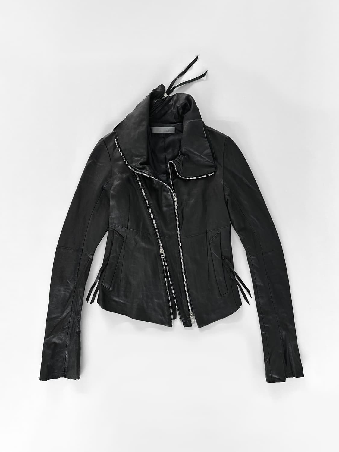 에캄 비대칭 램스킨 레더 자켓 상품이미지1