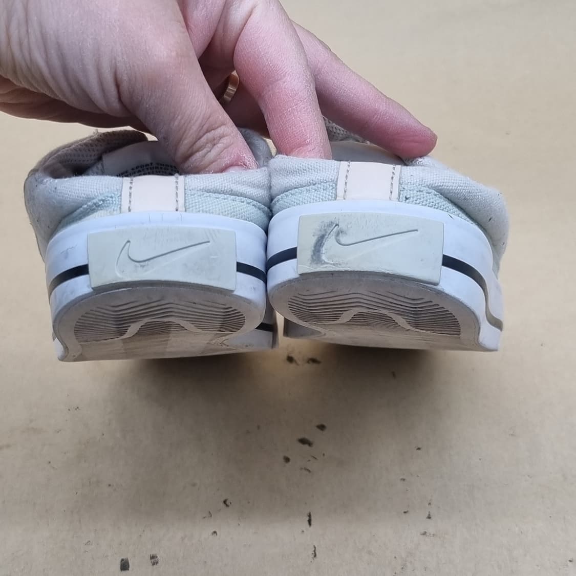 나이키 코트 레거시 여성뮬230 상품이미지4