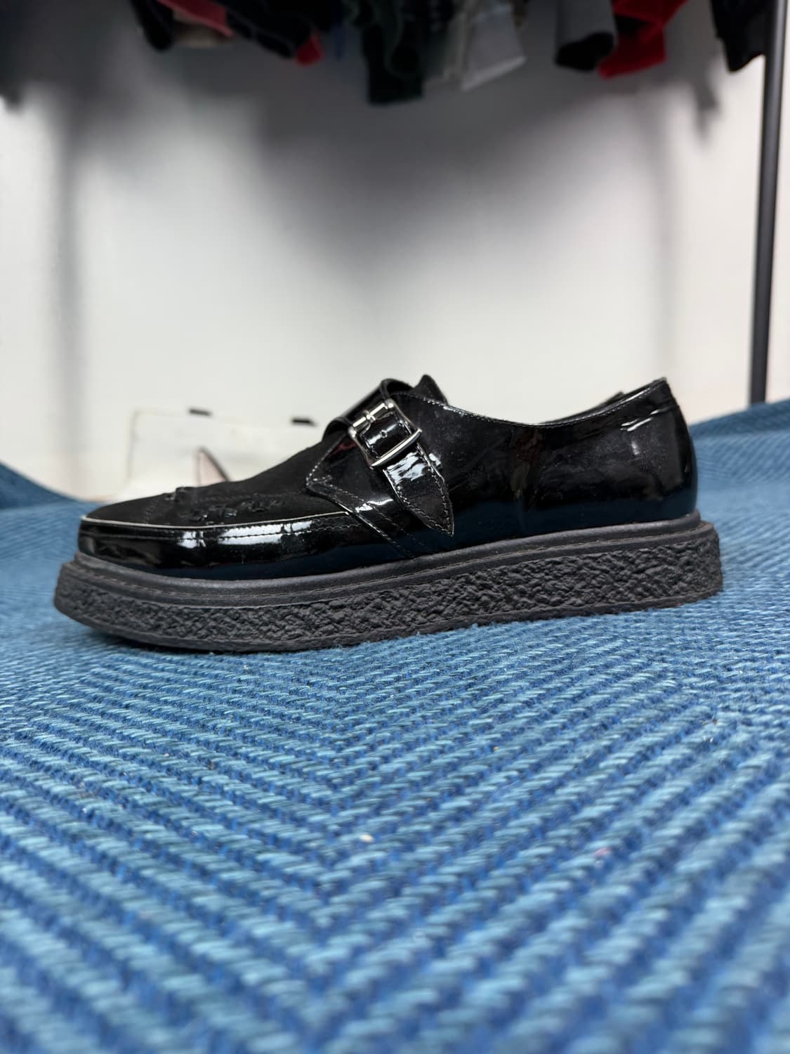 생로랑 페이턴트 콤비 몽크 스트랩 크리퍼 상품이미지2