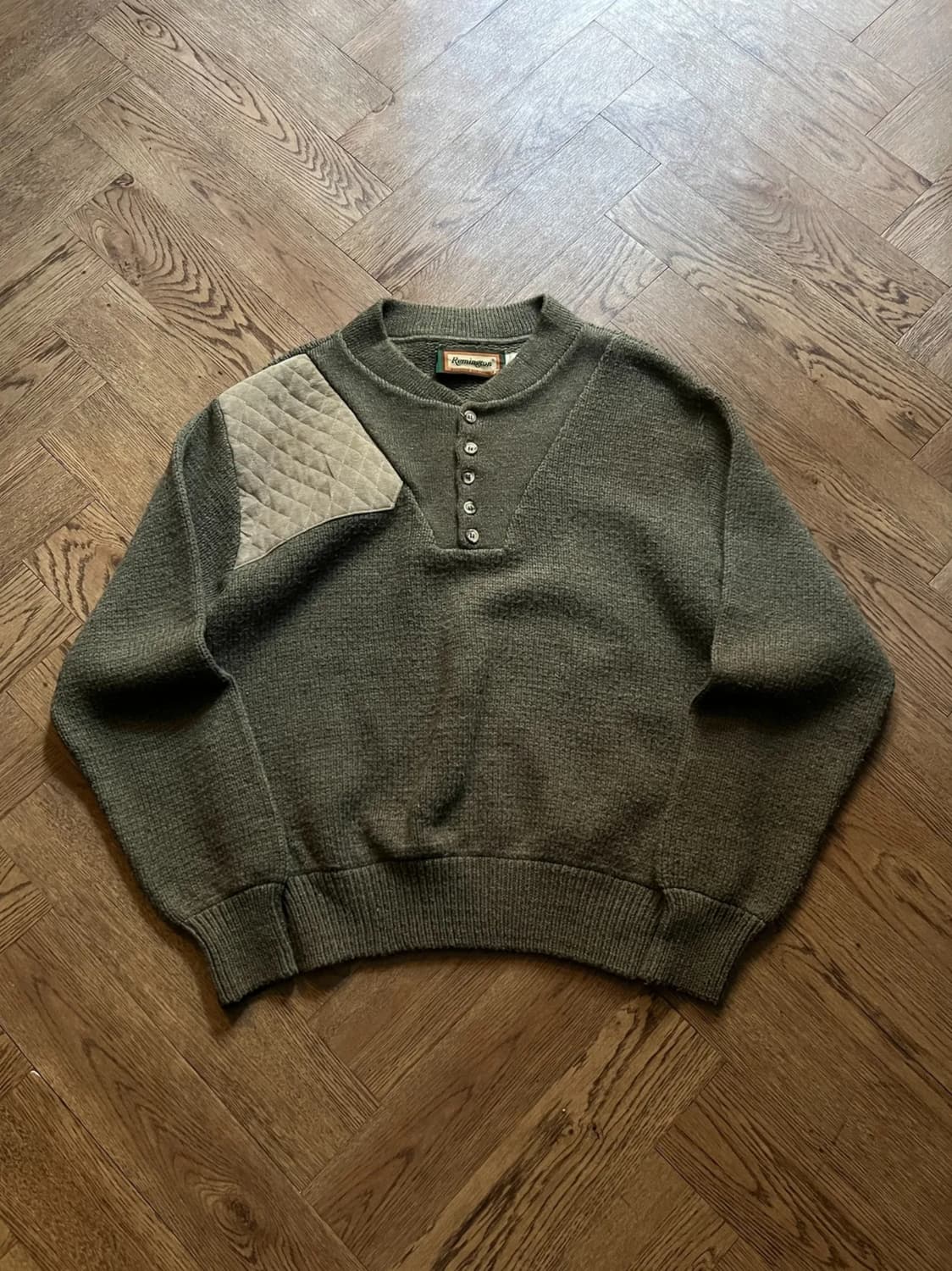 [L]90's Made in USA 건패치 카키 울 니트 상품이미지1