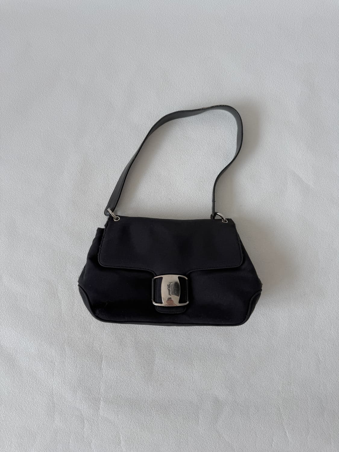 살바토레 페라가모(Salvatore Ferragamo)숄더백(ITALY) 상품이미지1