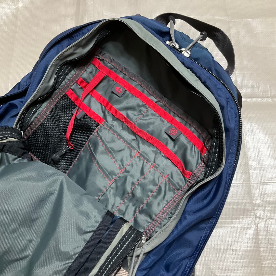 노스페이스 핫샷 백팩 블루 네이비 상품이미지5