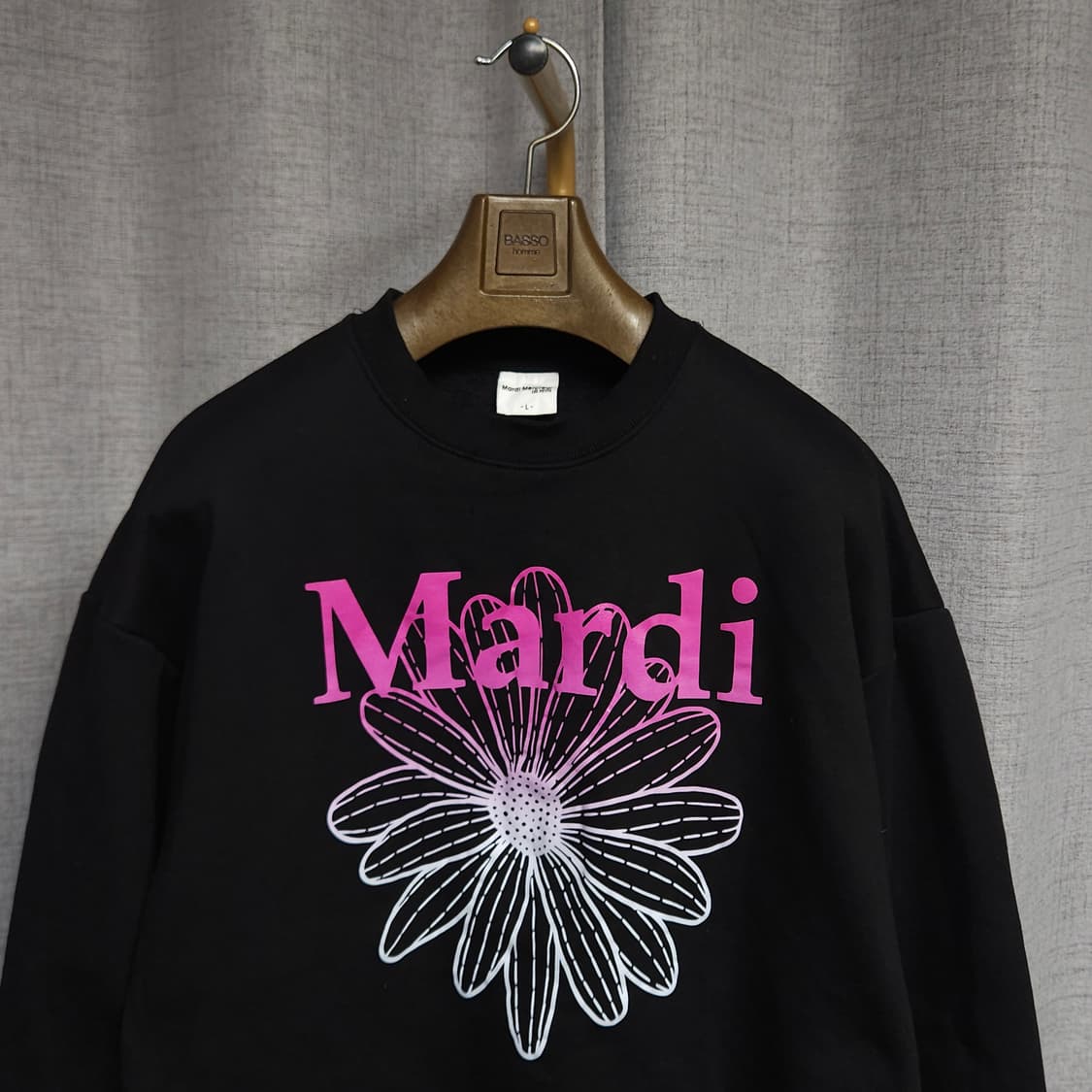 L ) 마르디 메크르디 플라워 그라데이션 맨투맨 상품이미지4