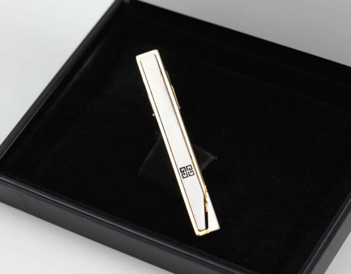 지방시 B+등급 5cm 남자 명품 넥타이핀 상품이미지1