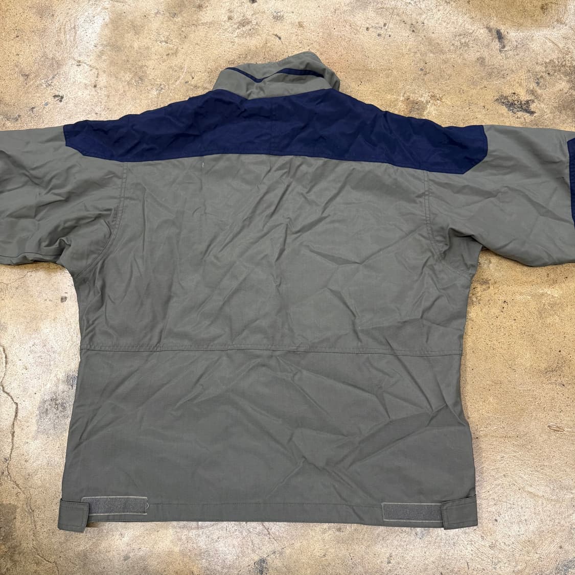 [정품/M] 컬럼비아 투톤 바람막이 b8 상품이미지4