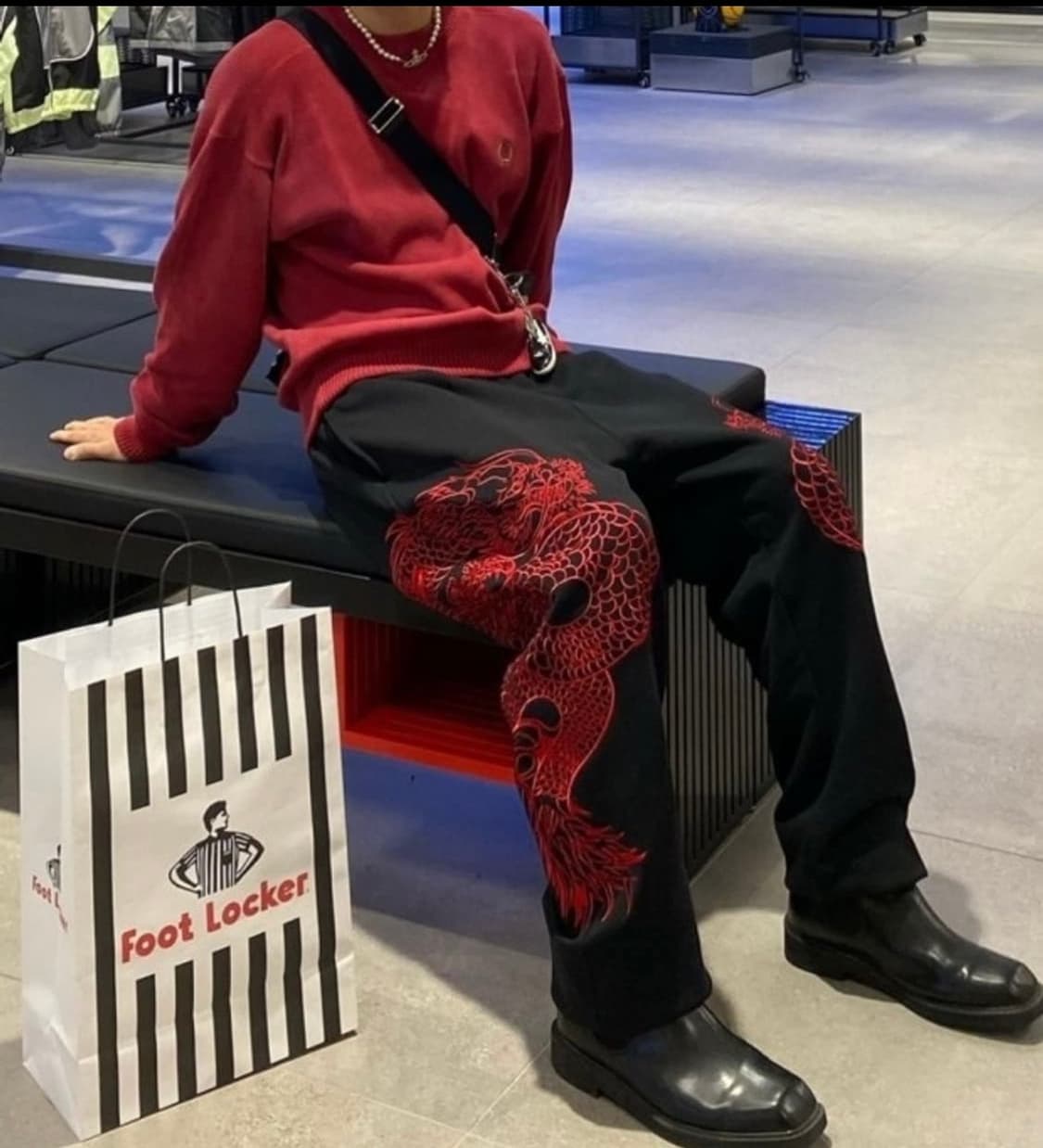 Tug Club 떠그클럽 용바지 자수 3주년 한정판 바지 팔아요 상품이미지2