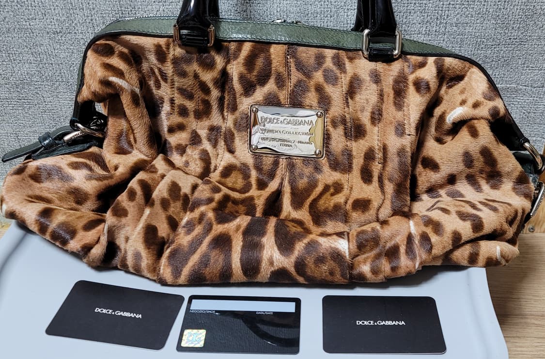 돌체앤가바나 레오파드 송치  토트백 상품이미지1
