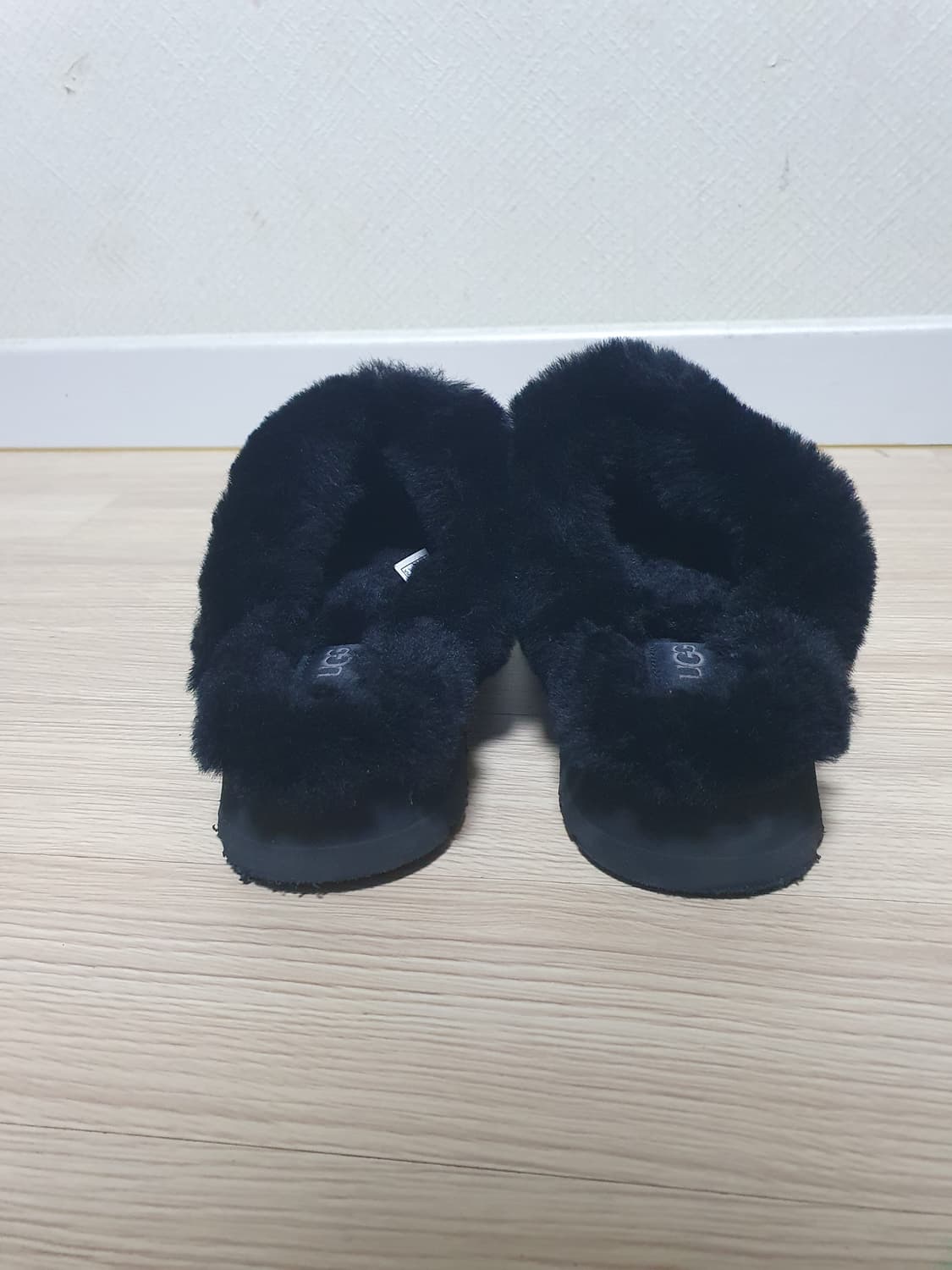 어그 디스케트 털 슬리퍼 225~230 상품이미지5