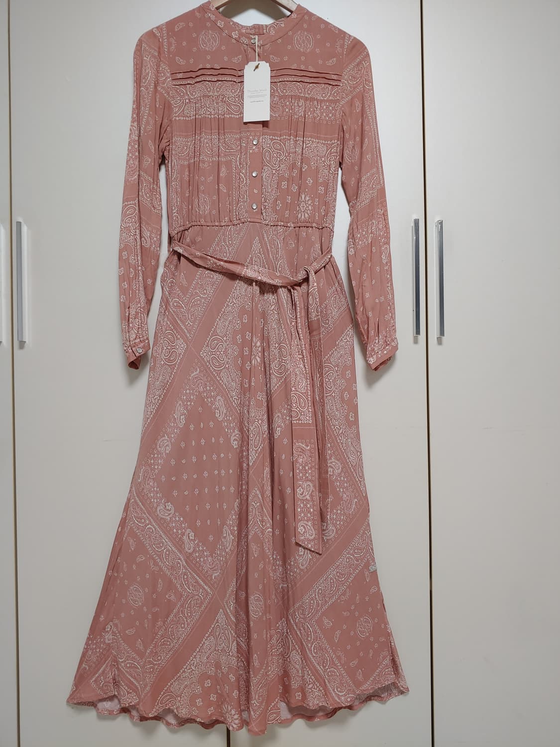 써스데이아일랜드 239000원 반다나원피스 택채새옷 상품이미지6