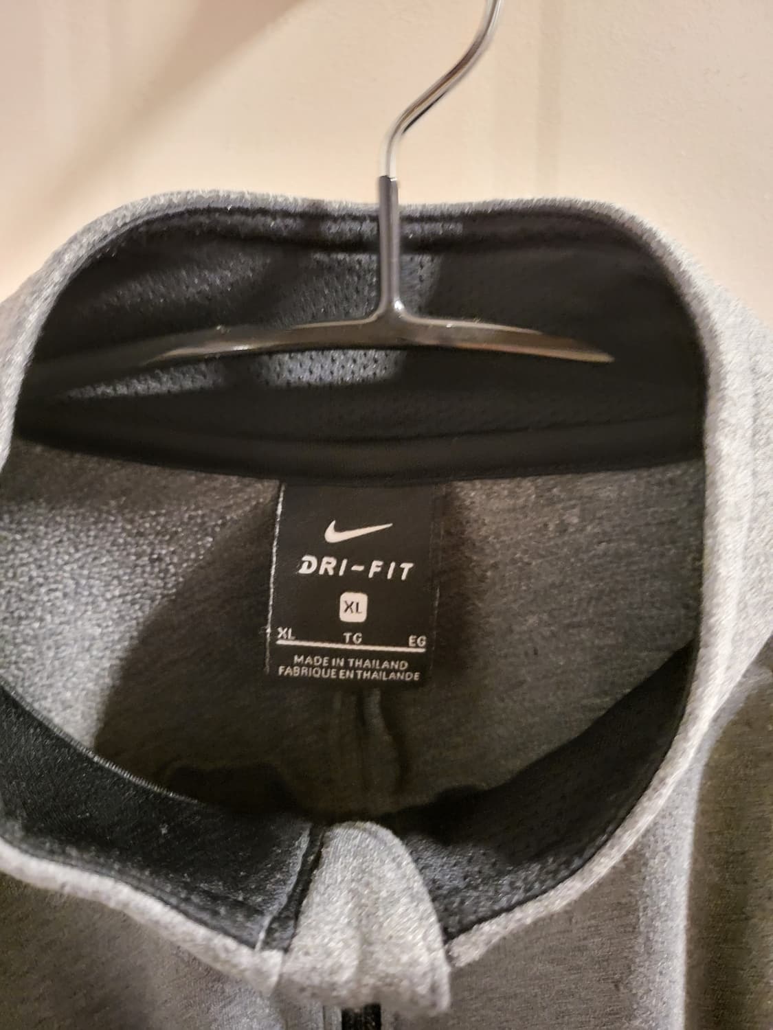 나이키 드라이핏 트레이닝 기모 상의 상품이미지4