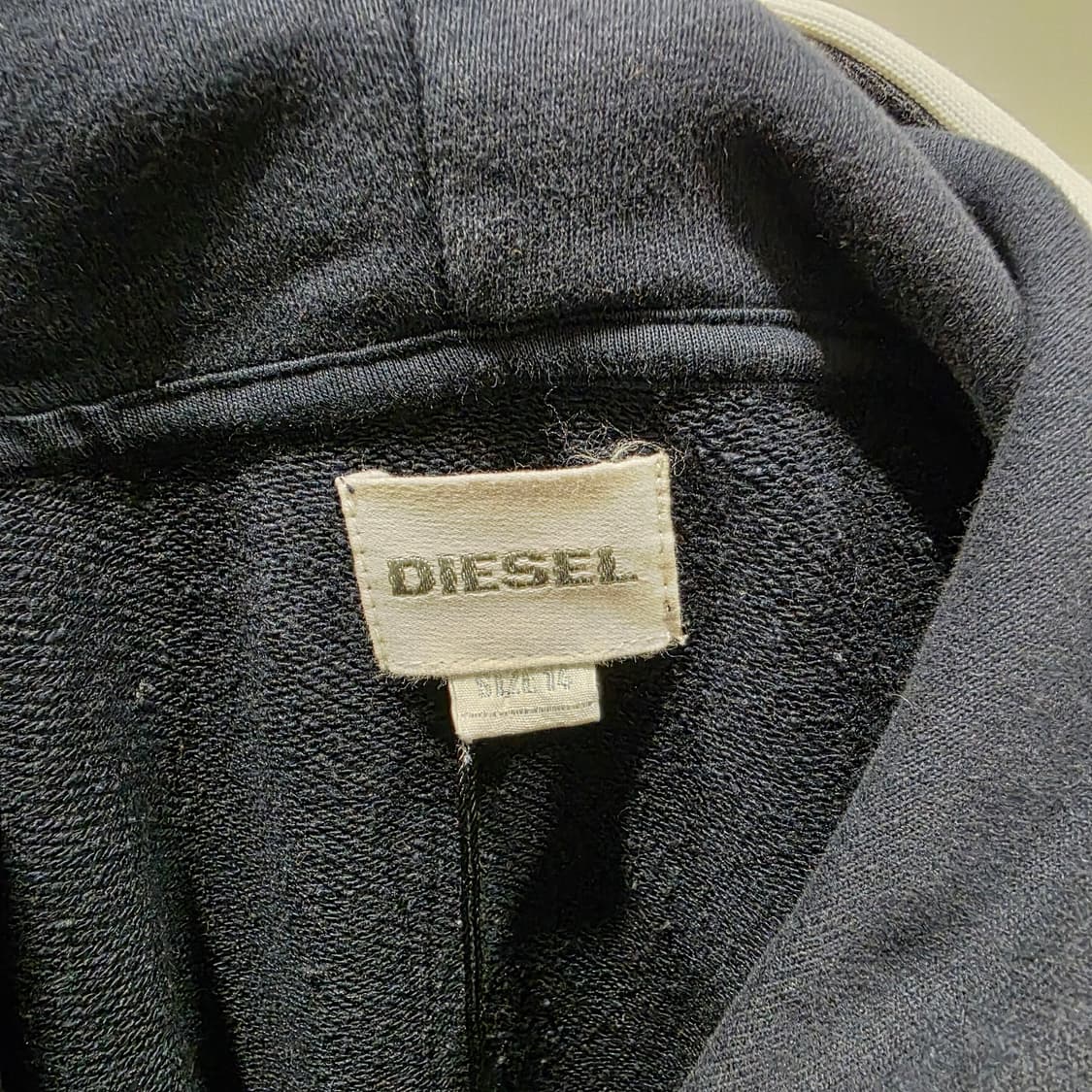 디젤(DIESEL) 와펜 패치 후드 티셔츠 상품이미지8