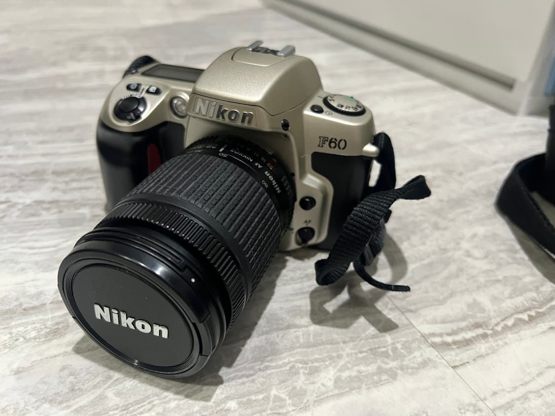 니콘 필름카메라 F60 (28-80mm) 상품이미지1
