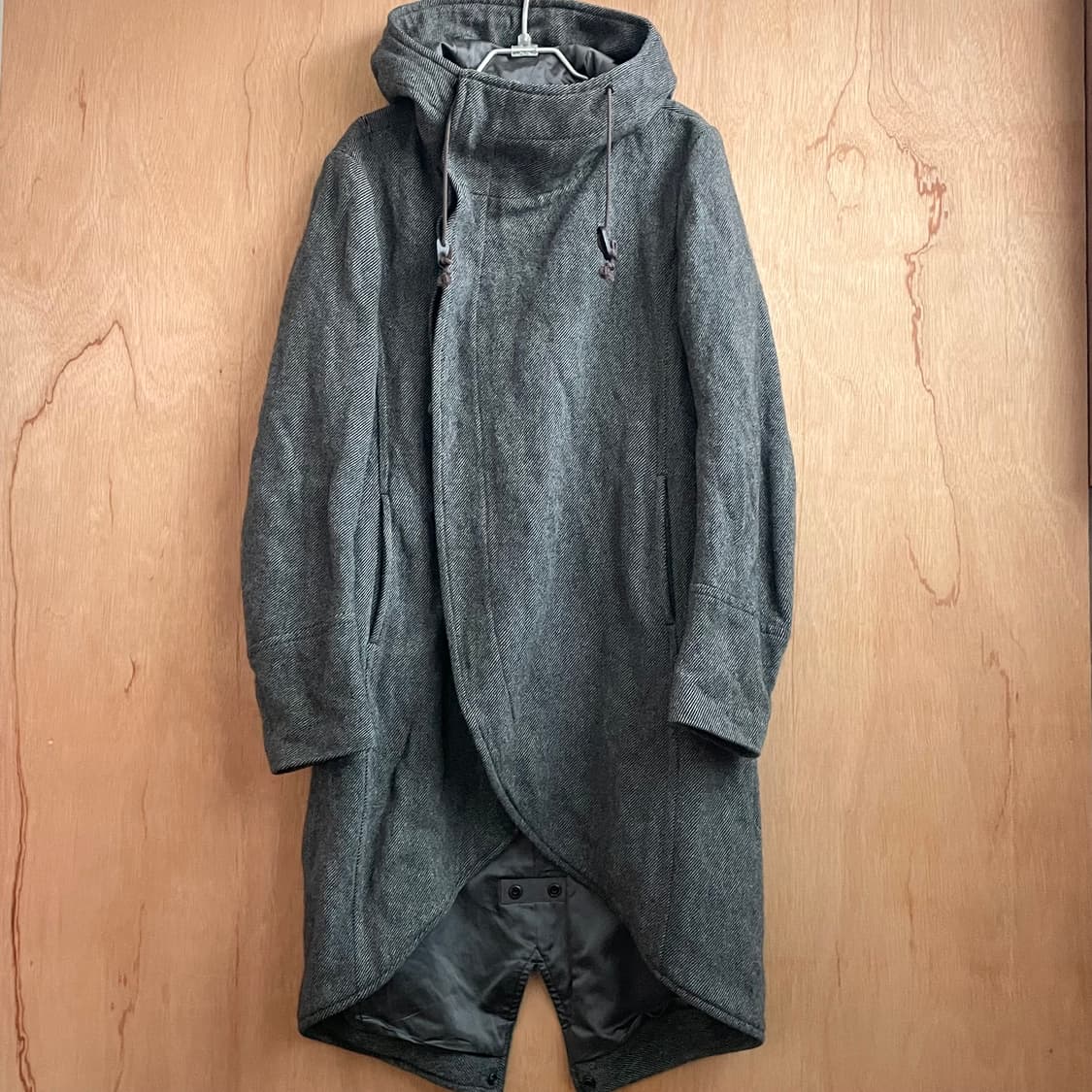 카즈유키쿠마가이 비대칭 코트 상품이미지1