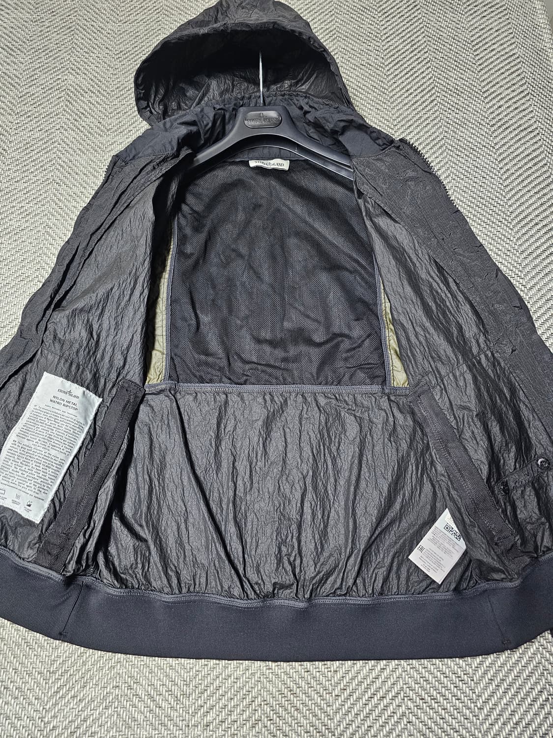 스톤아일랜드 NYLON METAL WATRO RIPSTOP 자켓 상품이미지6