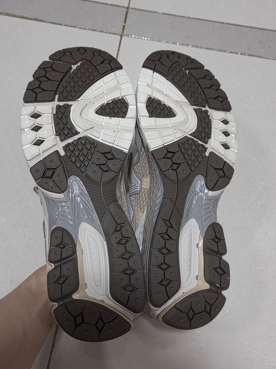 뉴발란스 860v2 마스 285사이즈 상품이미지3