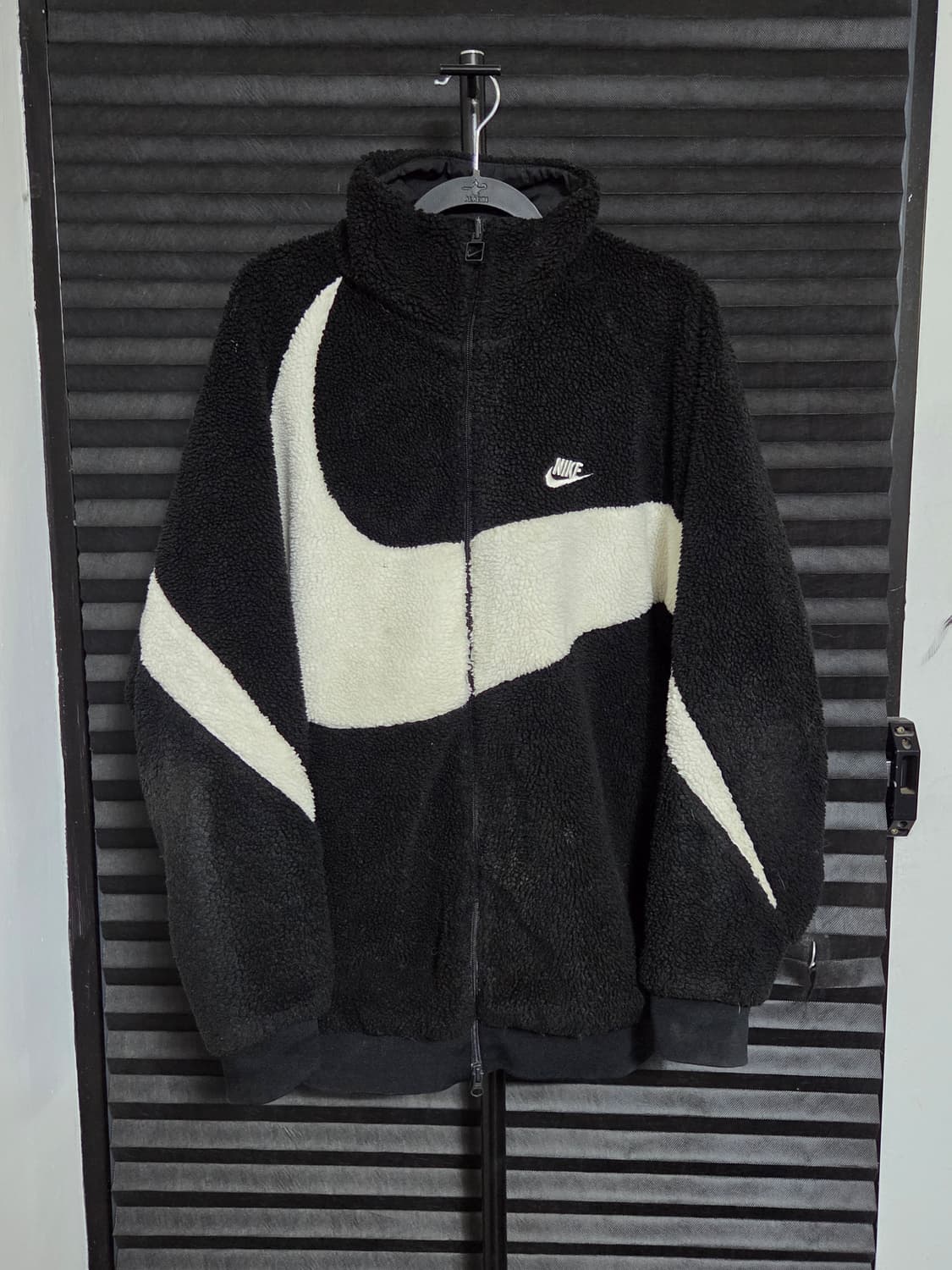 [나이키] 빅 스우시 리버시블 플리스 자켓 판매합니다. 상품이미지1