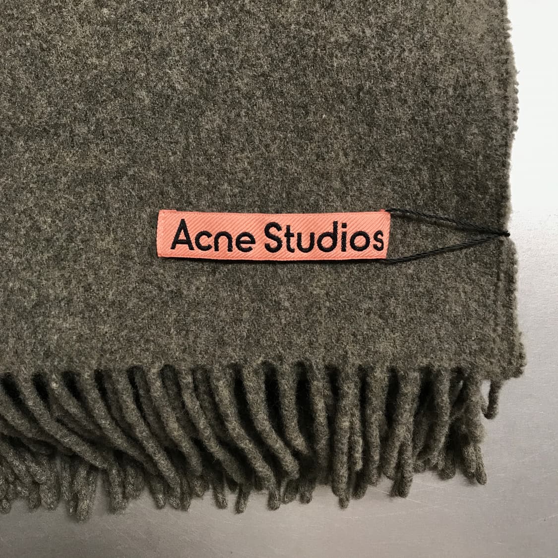 아크네스튜디오 머플러 상품이미지4