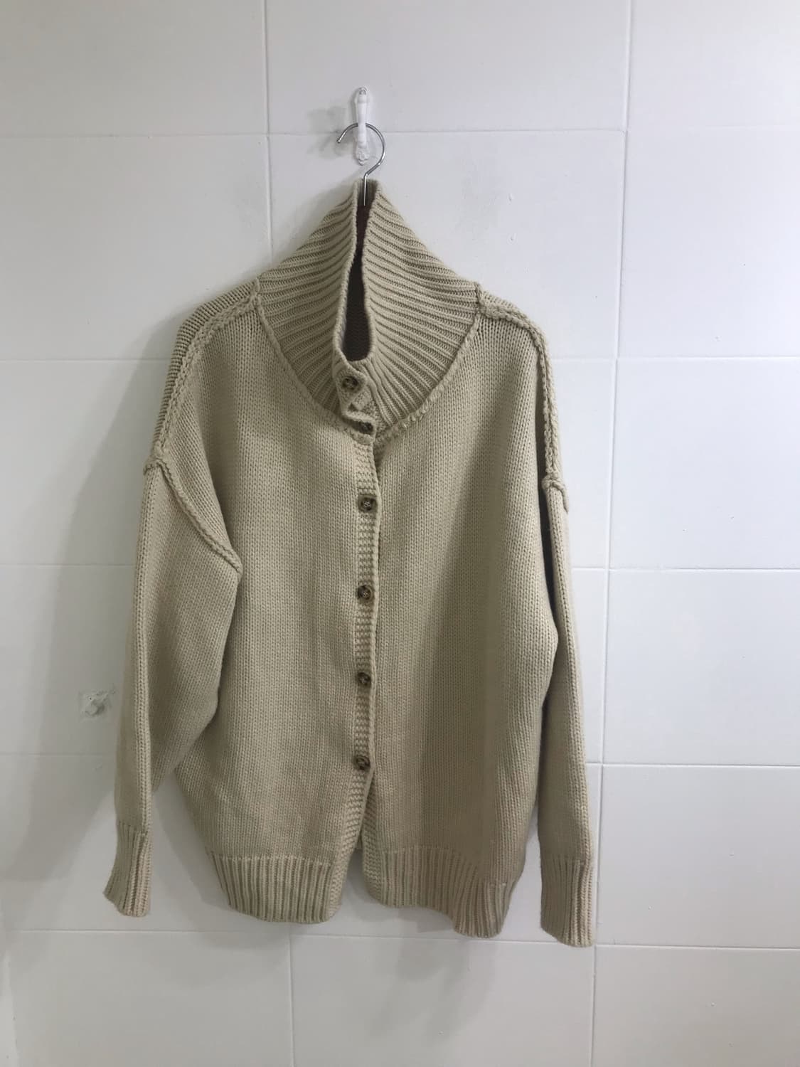 버버리 퍼프 스트라이프 라떼갸루 달천깔 가디건 코디세트 상품이미지4