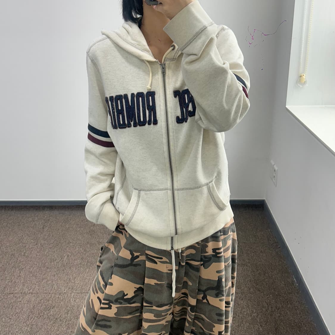 Abercrombie 아베크롬비 스펠아웃로고 아이보리 후드집업 상품이미지1