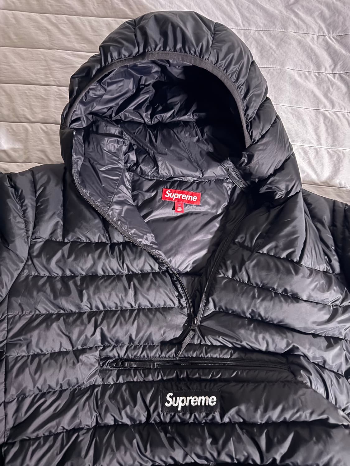 슈프림 마이크로 다운 하프집업 풀오버 블랙 24fw 상품이미지5