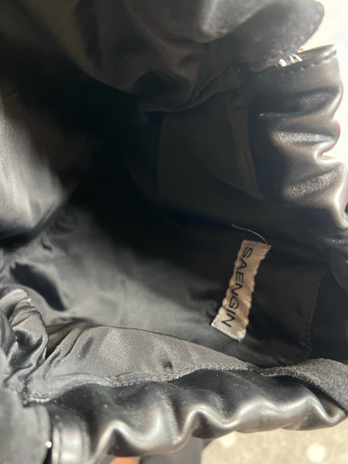 생긴스튜디오 큐빅 유니크 백팩  상품이미지4