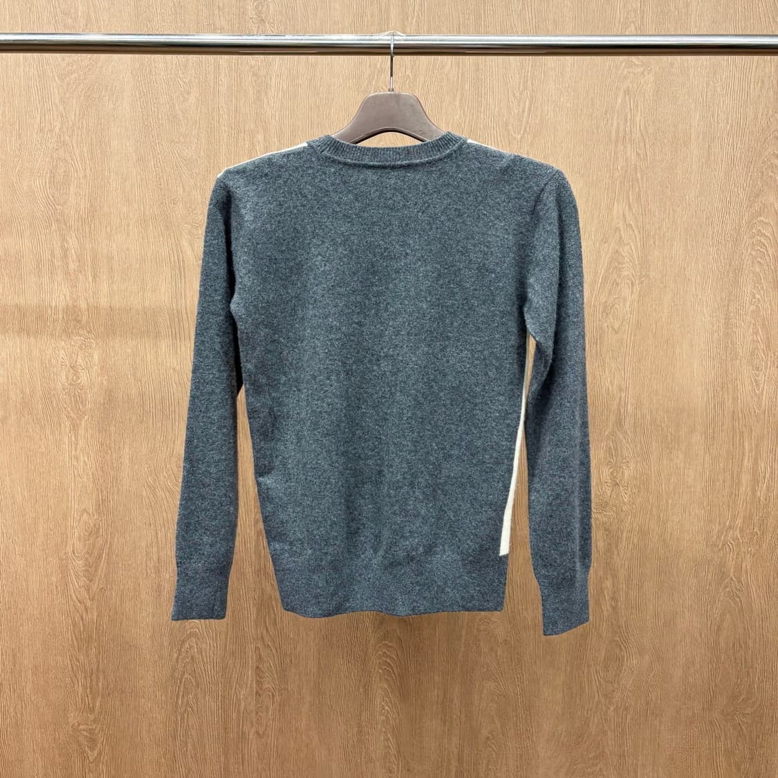 폴스미스 라운드넥 램스울 긴팔 니트 컬러블록 배색 디테일 아이보리 차콜 상품이미지3