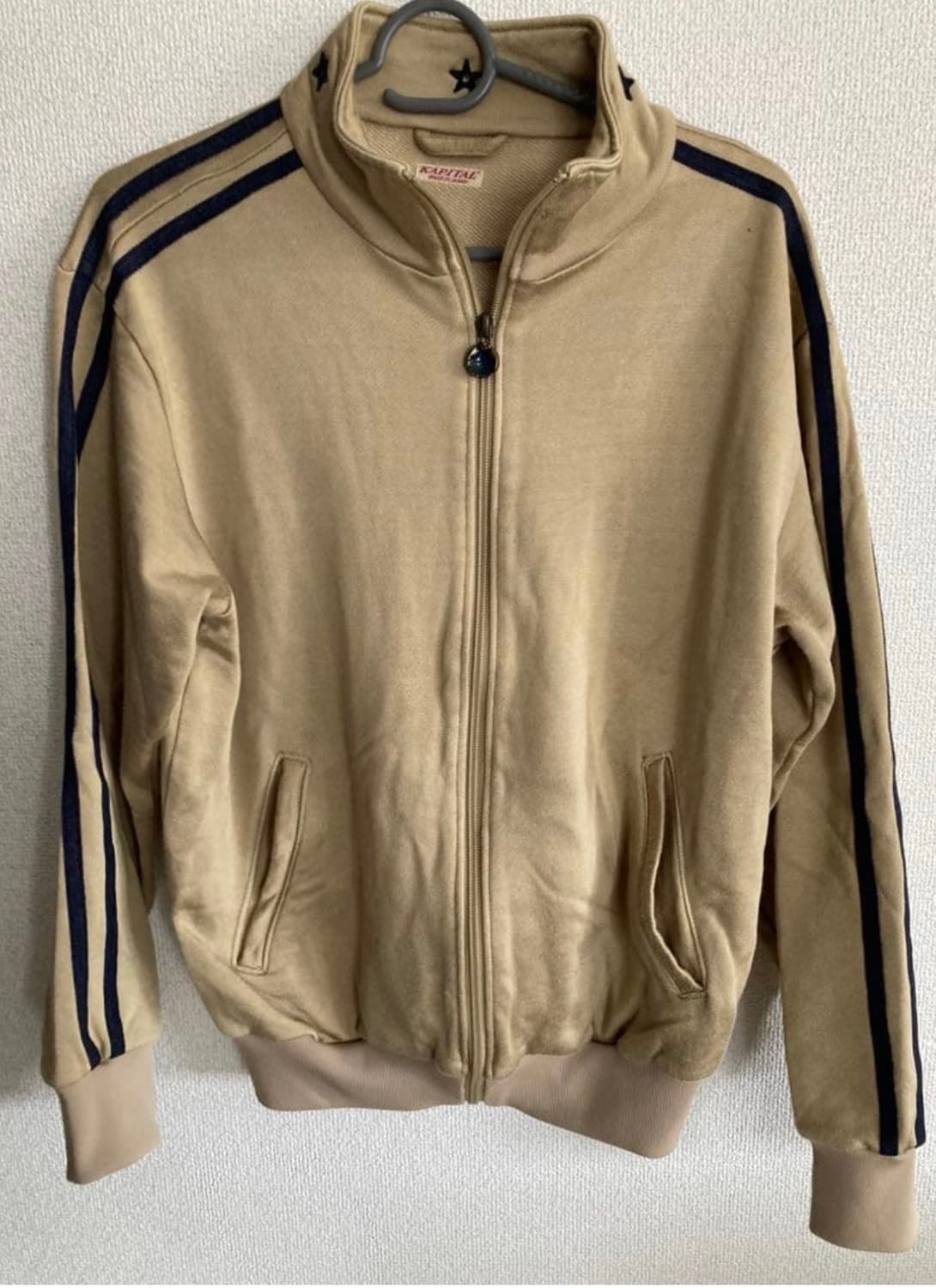 캐피탈 자수 트랙자켓 상품이미지1