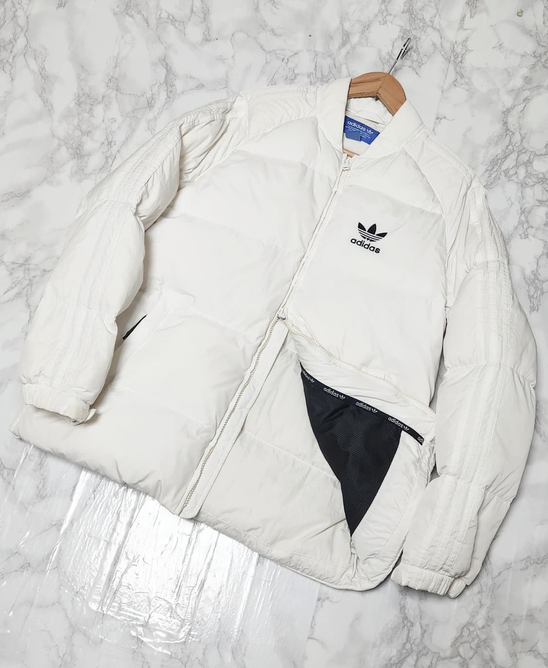 아디다스 화이트 삼선 슈퍼스타 푸퍼 패딩 자켓 상품이미지1