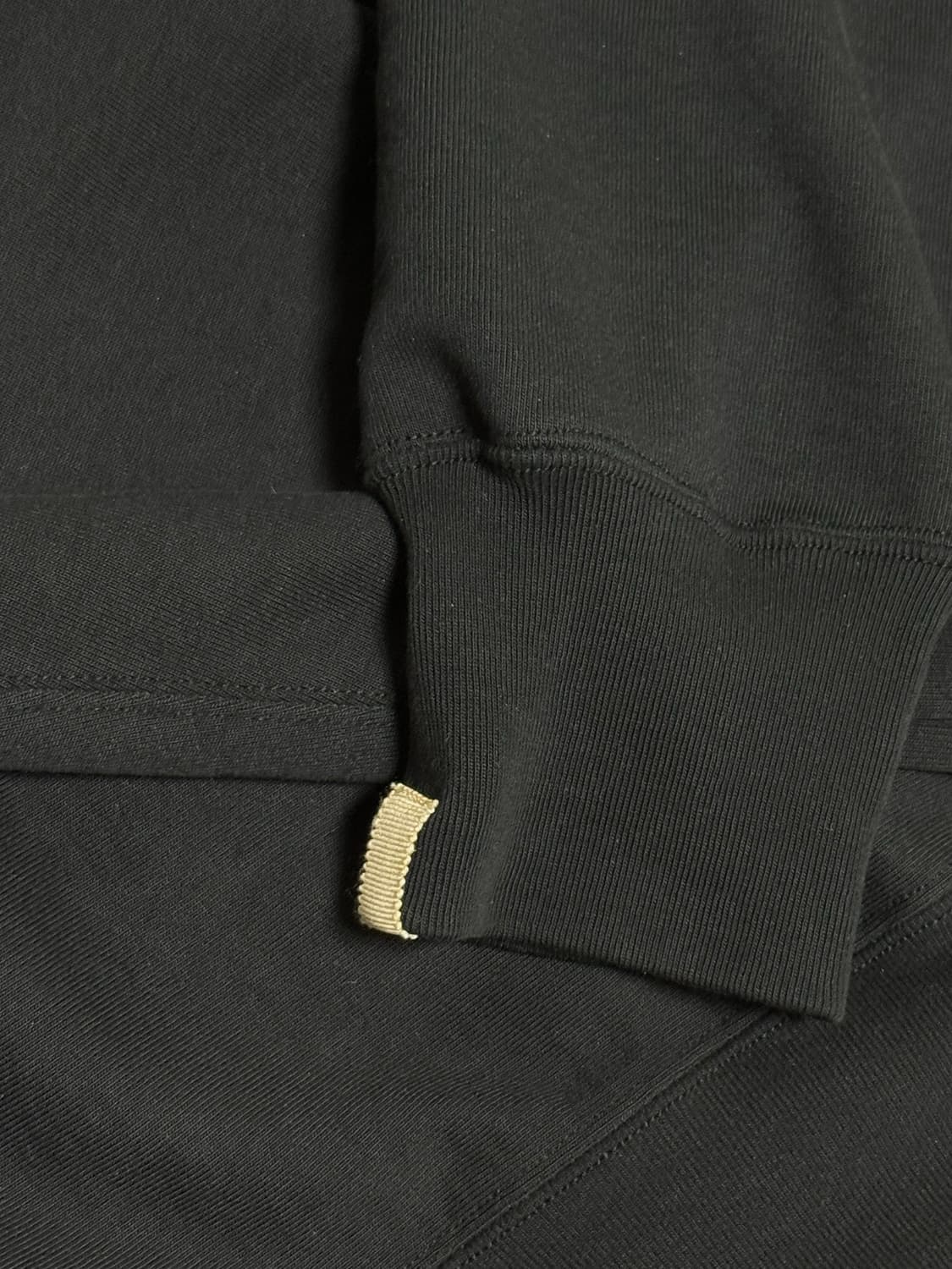 [48] 칸타테 (cantate) FLUFFY CREW NECK 블랙 상품이미지6