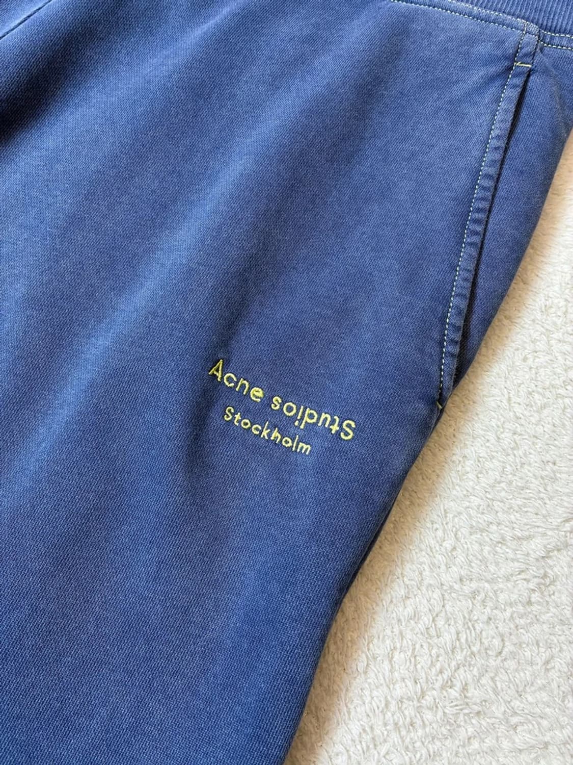 아크네스튜디오 헤비코튼 피그먼트 스웻 팬츠 PN8016 상품이미지4