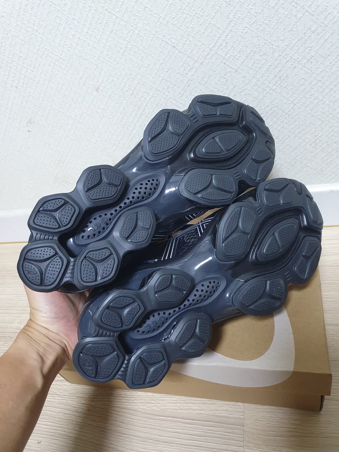 아식스 젤 퀀텀 키네틱 블랙 260 상품이미지4