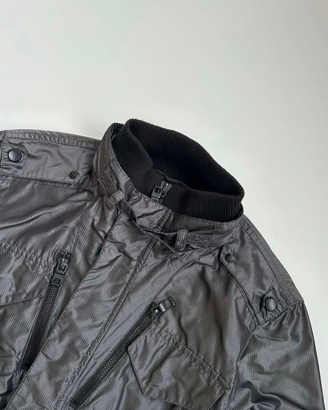 버커루 멀티포켓 테크웨어 더블레이어드 집업 자켓 상품이미지4