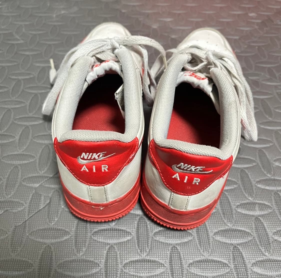 [235] 나이키 에어포스 1 로우 화이트 레드 미드솔 상품이미지2