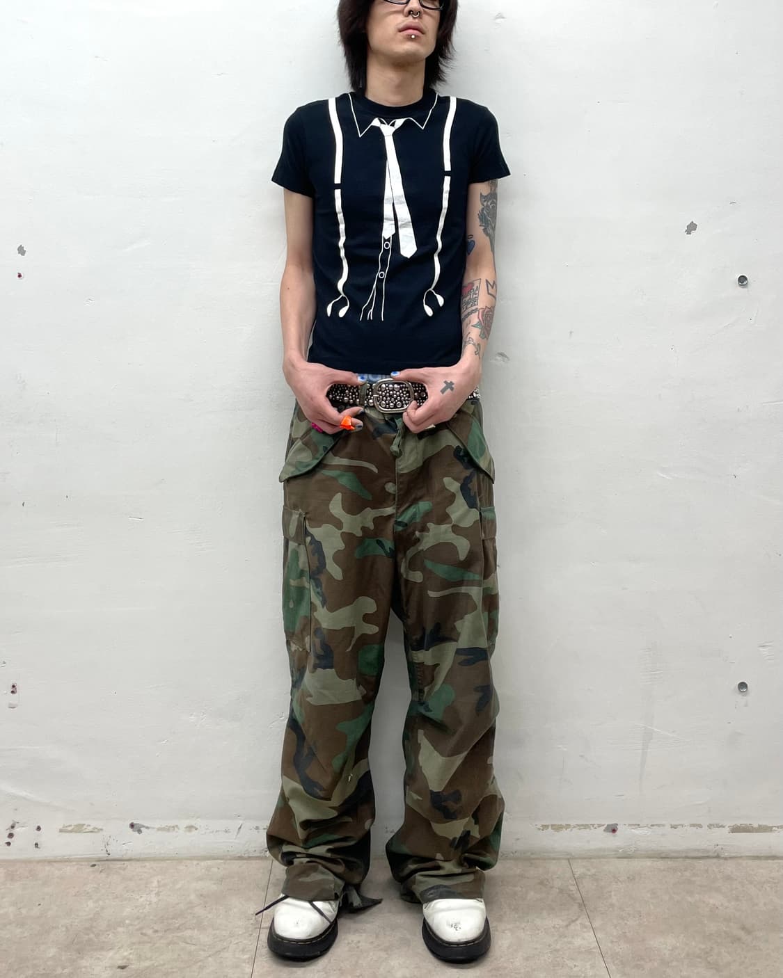 Suspender Printed Black T-Shirt  상품이미지4